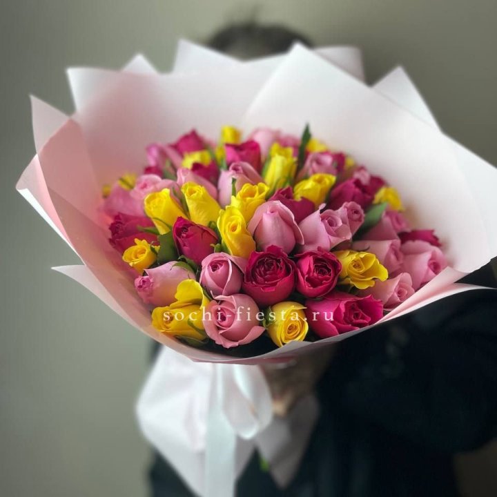 Букет из 51 розы Микс (Кения) в Смоленске