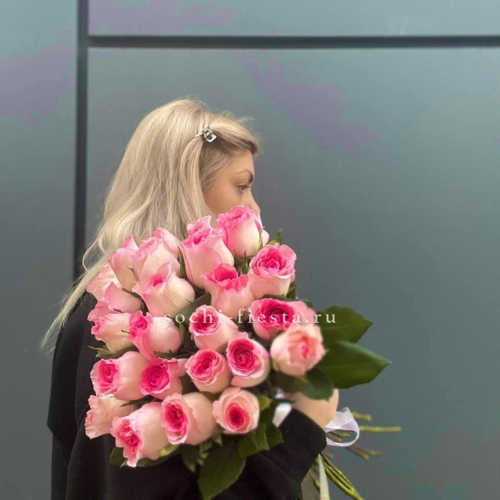  25 розовых роз в Смоленске
