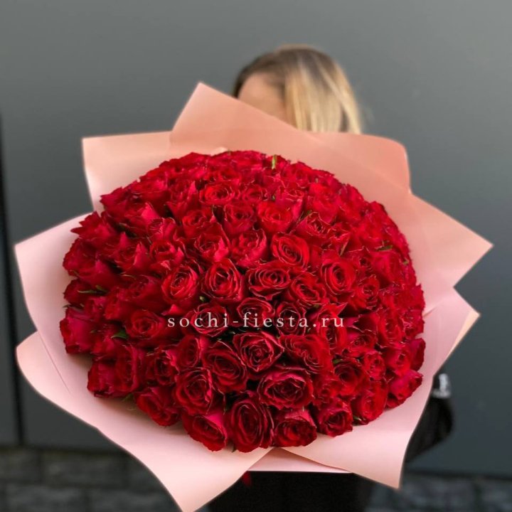 101 роза мадам ред в Смоленске