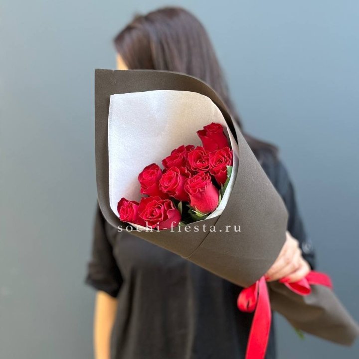 9 красных роз в фоамиране в Смоленске