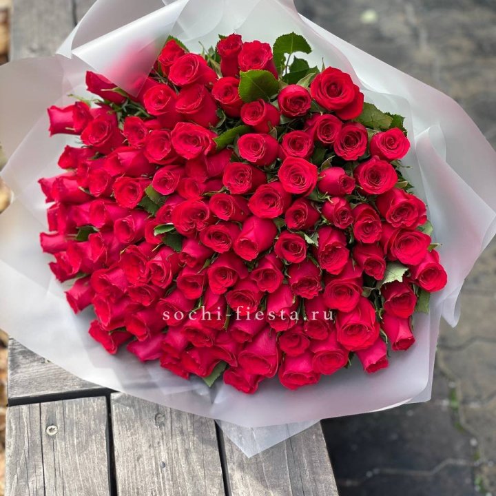 101 красная роза Лолита в Смоленске