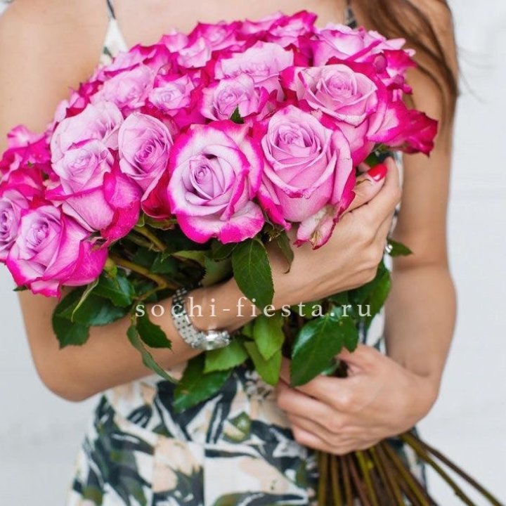 Букет высоких роз Ди перпел в Смоленске