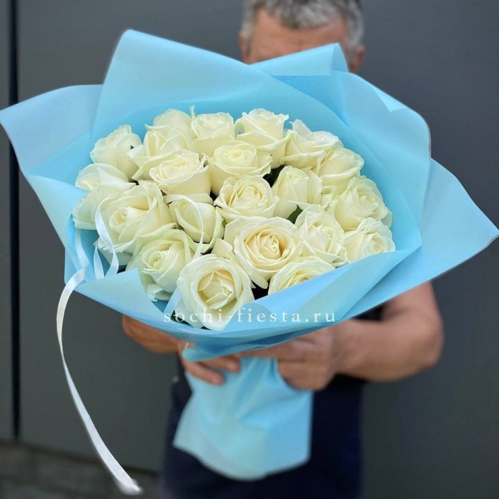 21 белая роза в Смоленске