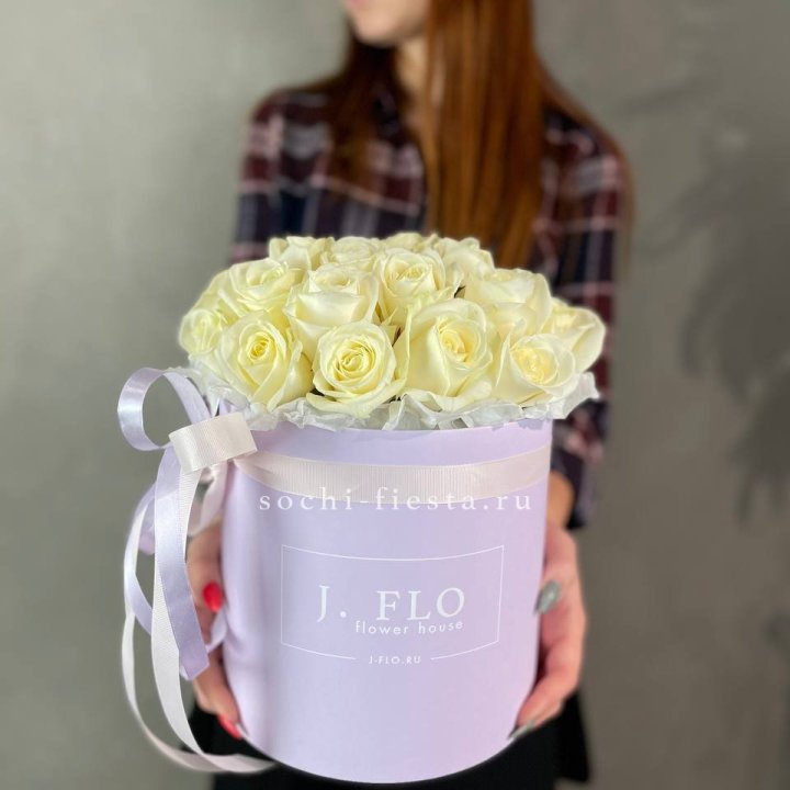 25 роз в цилиндре  в Смоленске