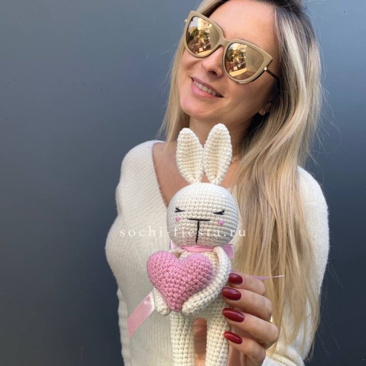 Зайка с сердцем ручной работы в Смоленске