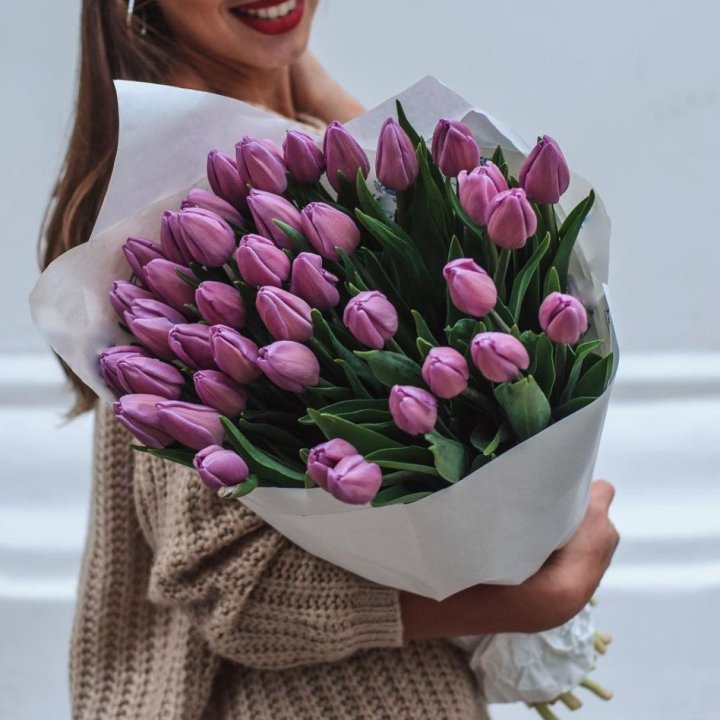 39 сиреневых тюльпанов в Смоленске