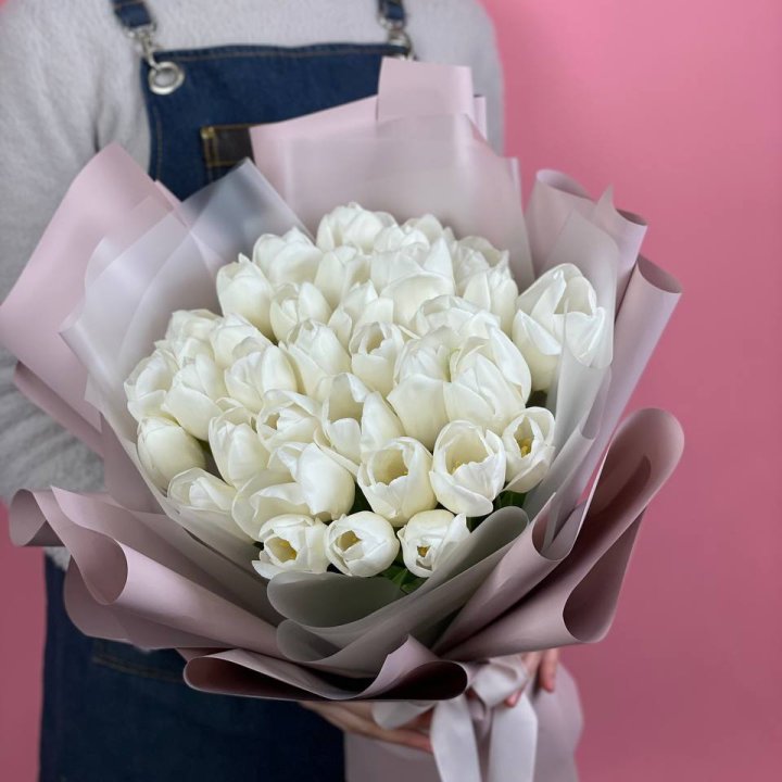 Букет белых тюльпанов "Пур-пур" в Смоленске