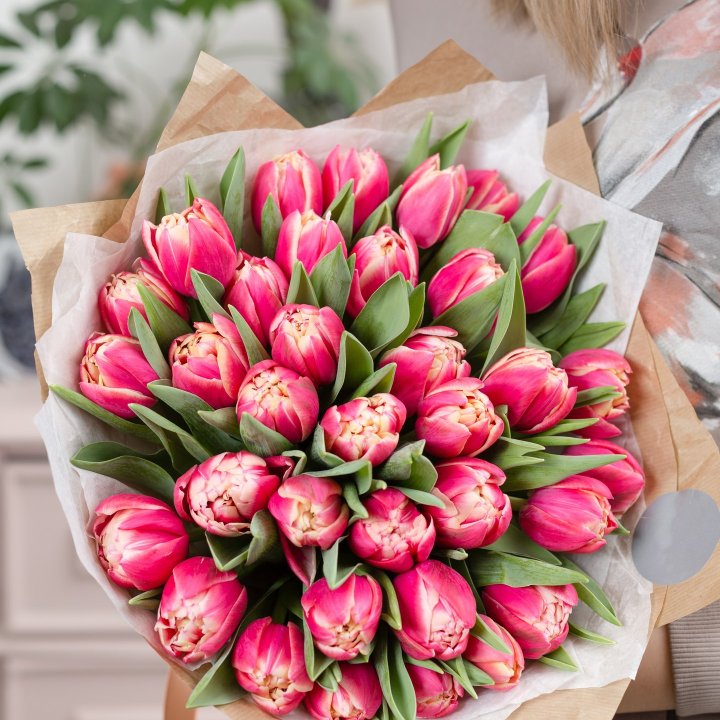 Букет пионовидных тюльпанов в Смоленске